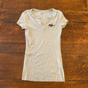 Vintage Tommy Hilfiger v neck top!